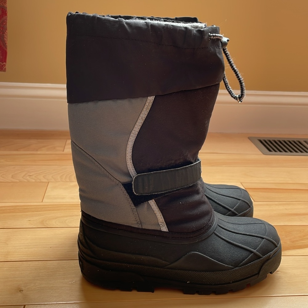 LL Bean Northwoods Boots Sz 5 Gently Used condition w new, never used inserts